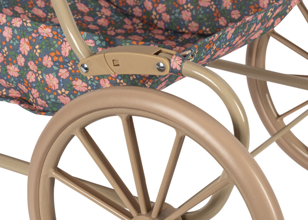 Konges Sløjd A/S jouets pour poupées kyoto