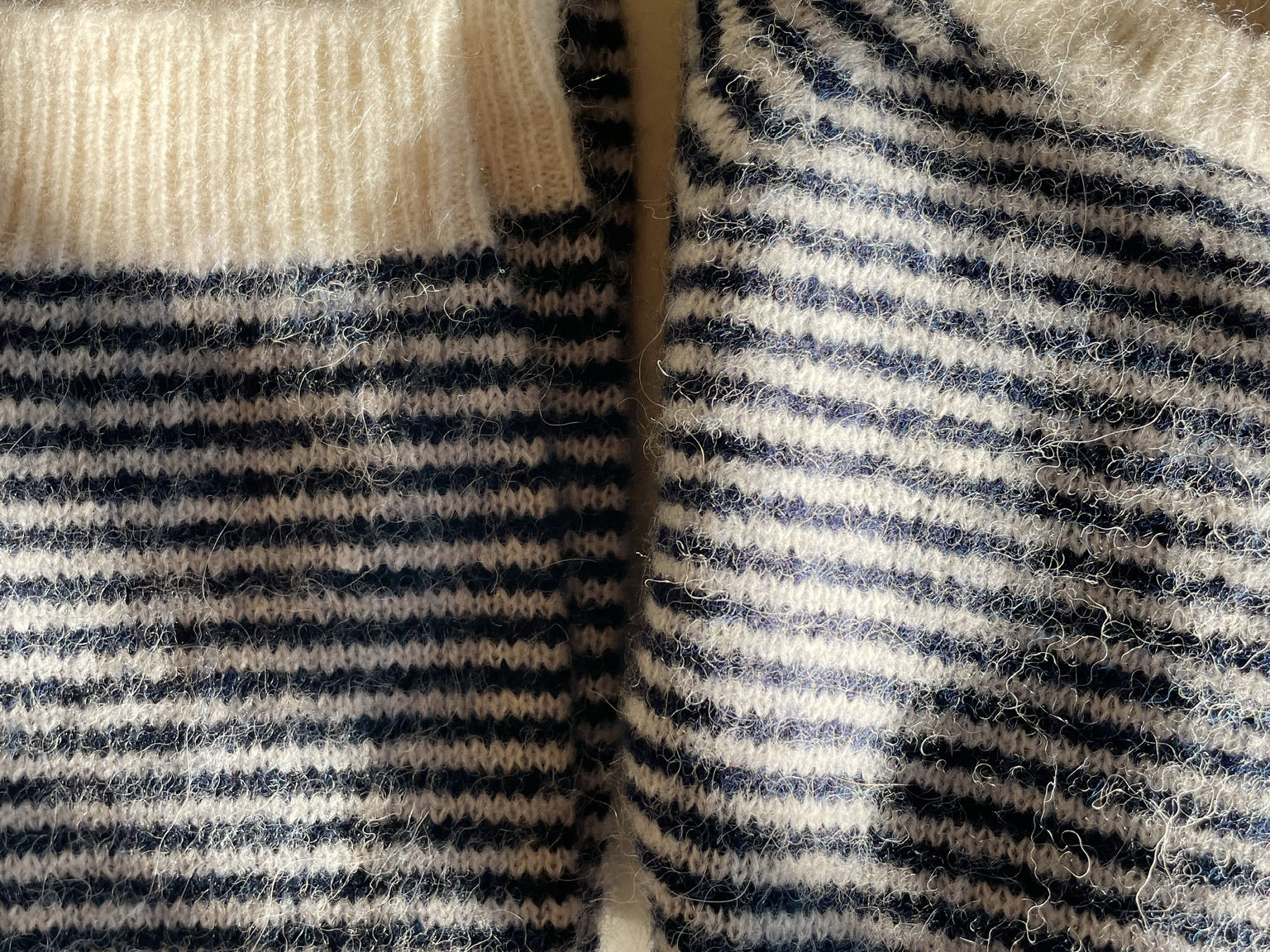 Konges Sløjd A/S KNITTED PANTS ensign blue/buttercream
