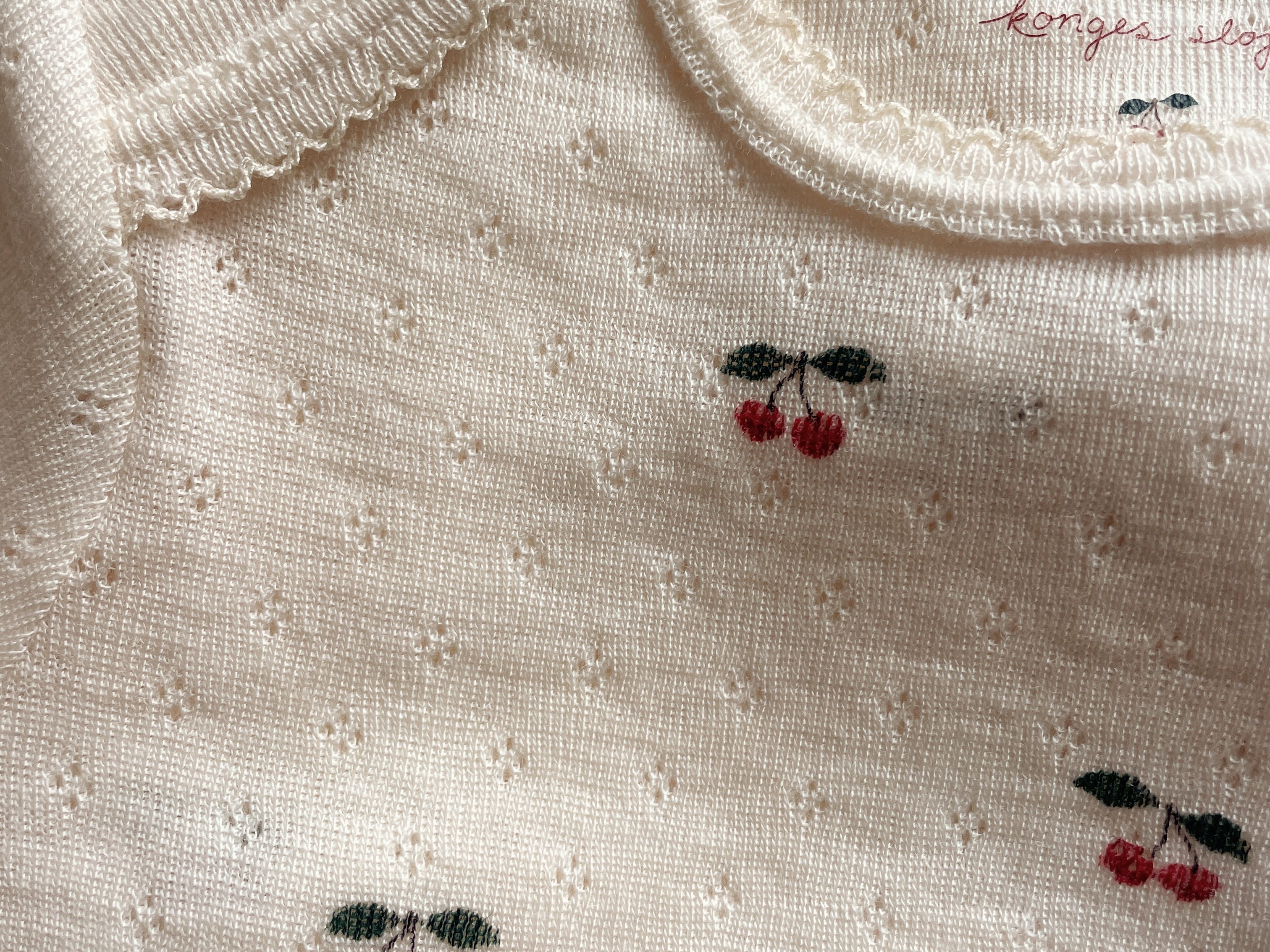 Konges Sløjd A/S Bodies cherry