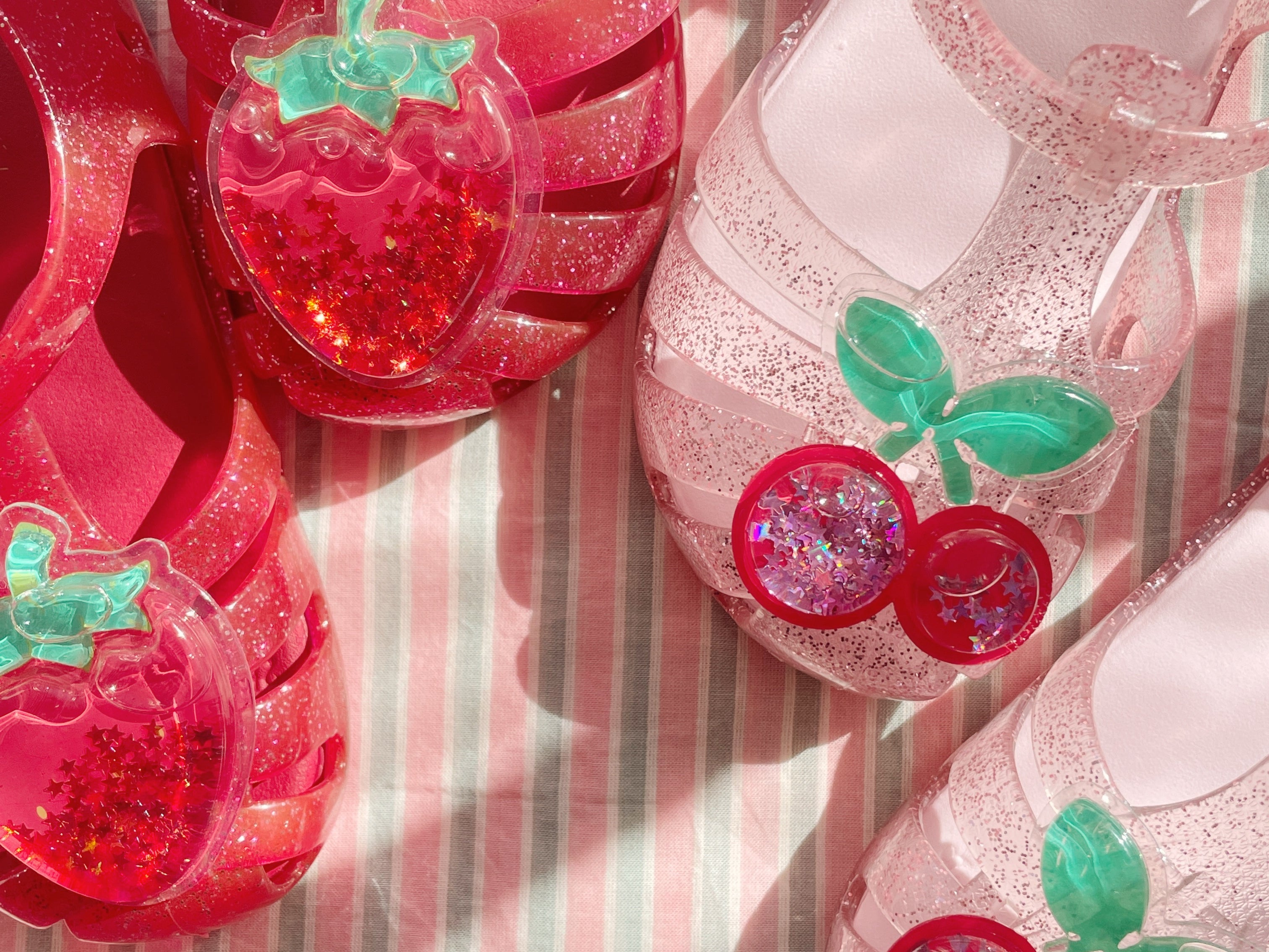 Konges Sløjd A/S SANDALS cherry