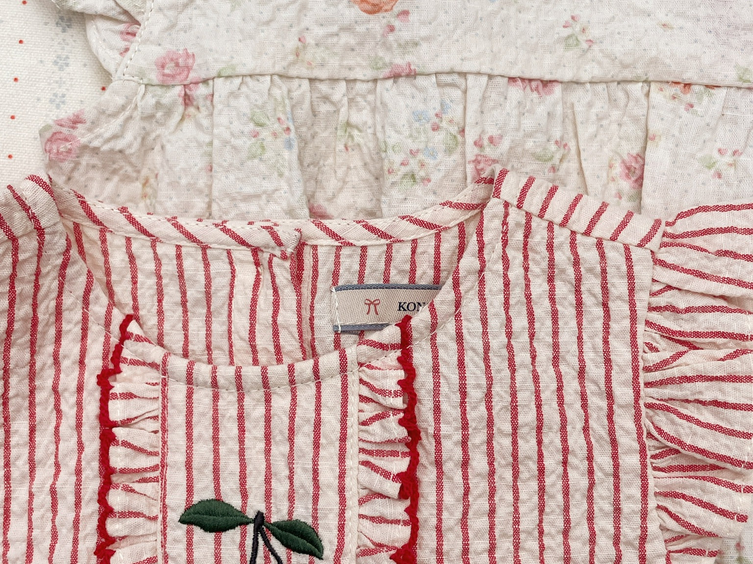Konges Sløjd A/S WOVEN ROMPERS & JUMPSUITS amour stripe