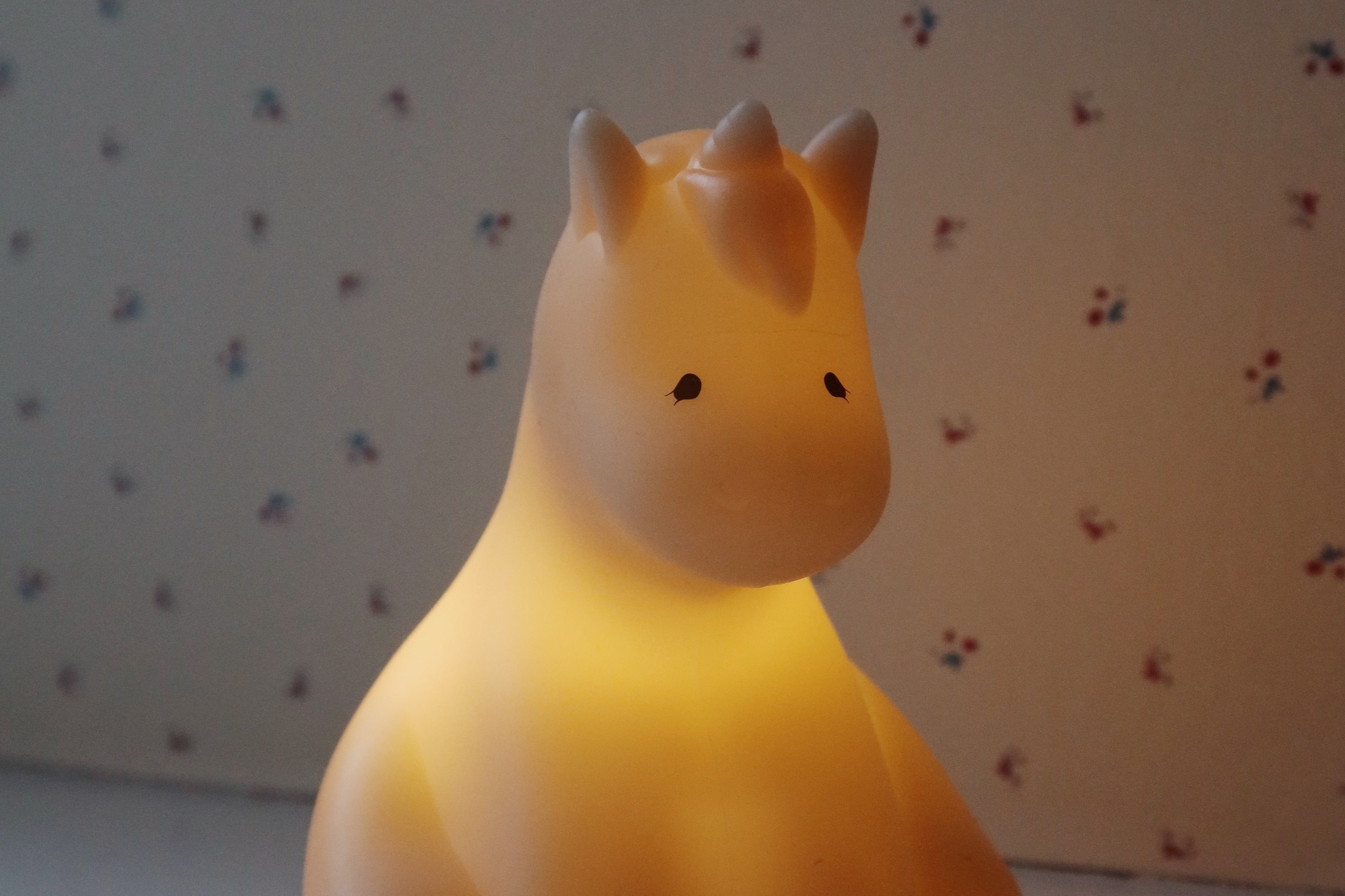 Konges Sløjd A/S veilleuse SILICONE LICORNE Lampes SHELL