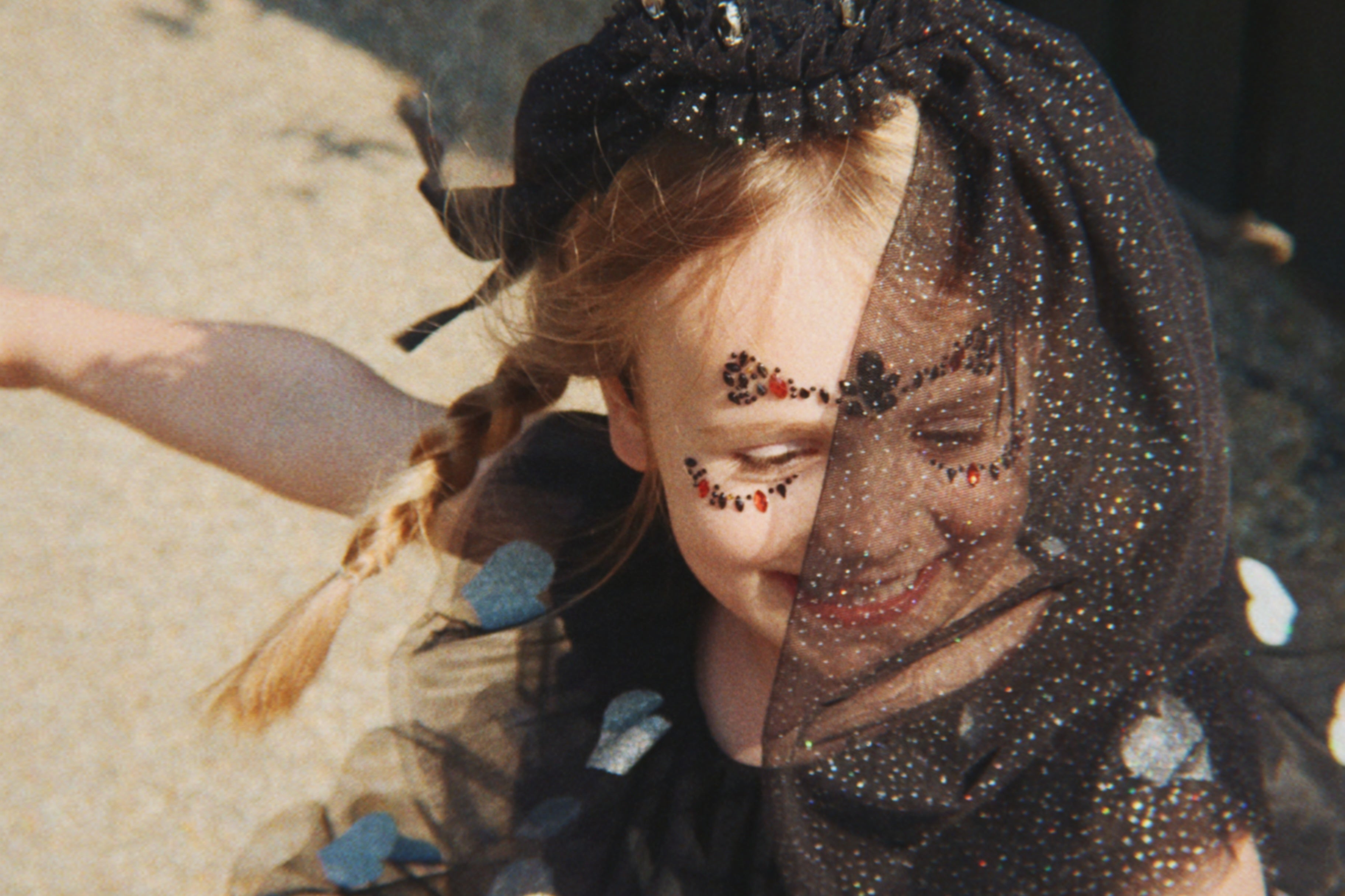 Konges Sløjd A/S CREATIVE ACCESSORIES red/black