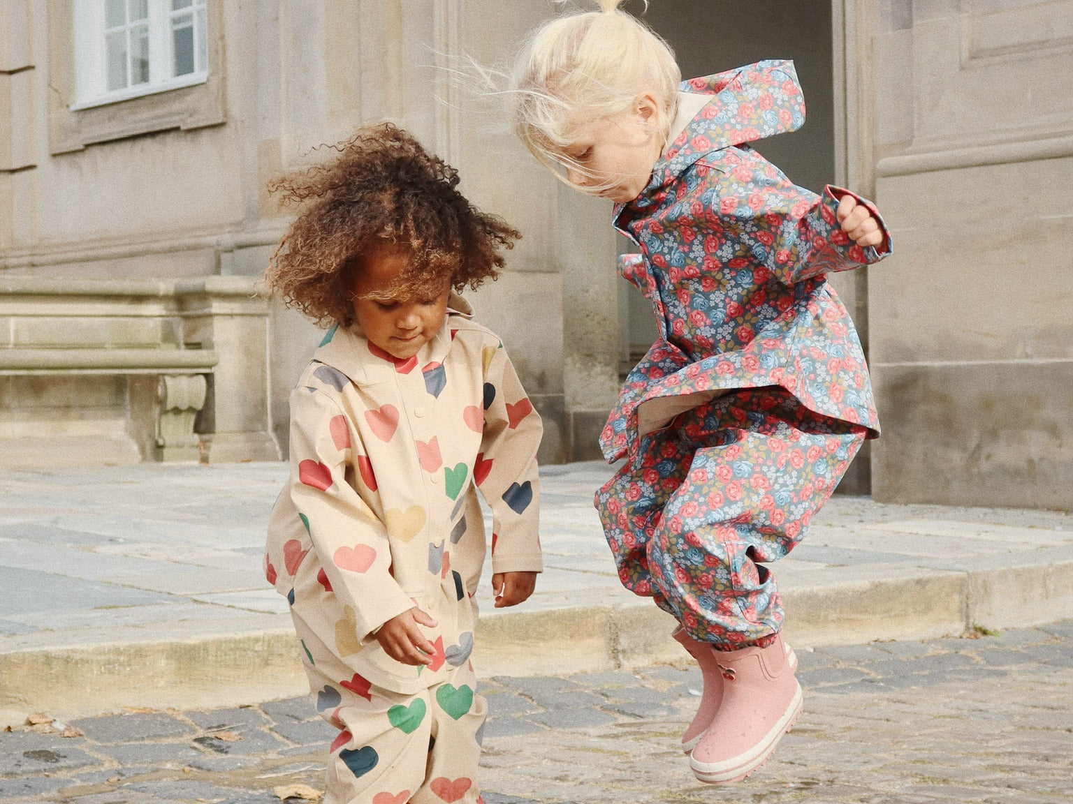Konges Sløjd A/S Vêtements de pluie bon coeur coloré