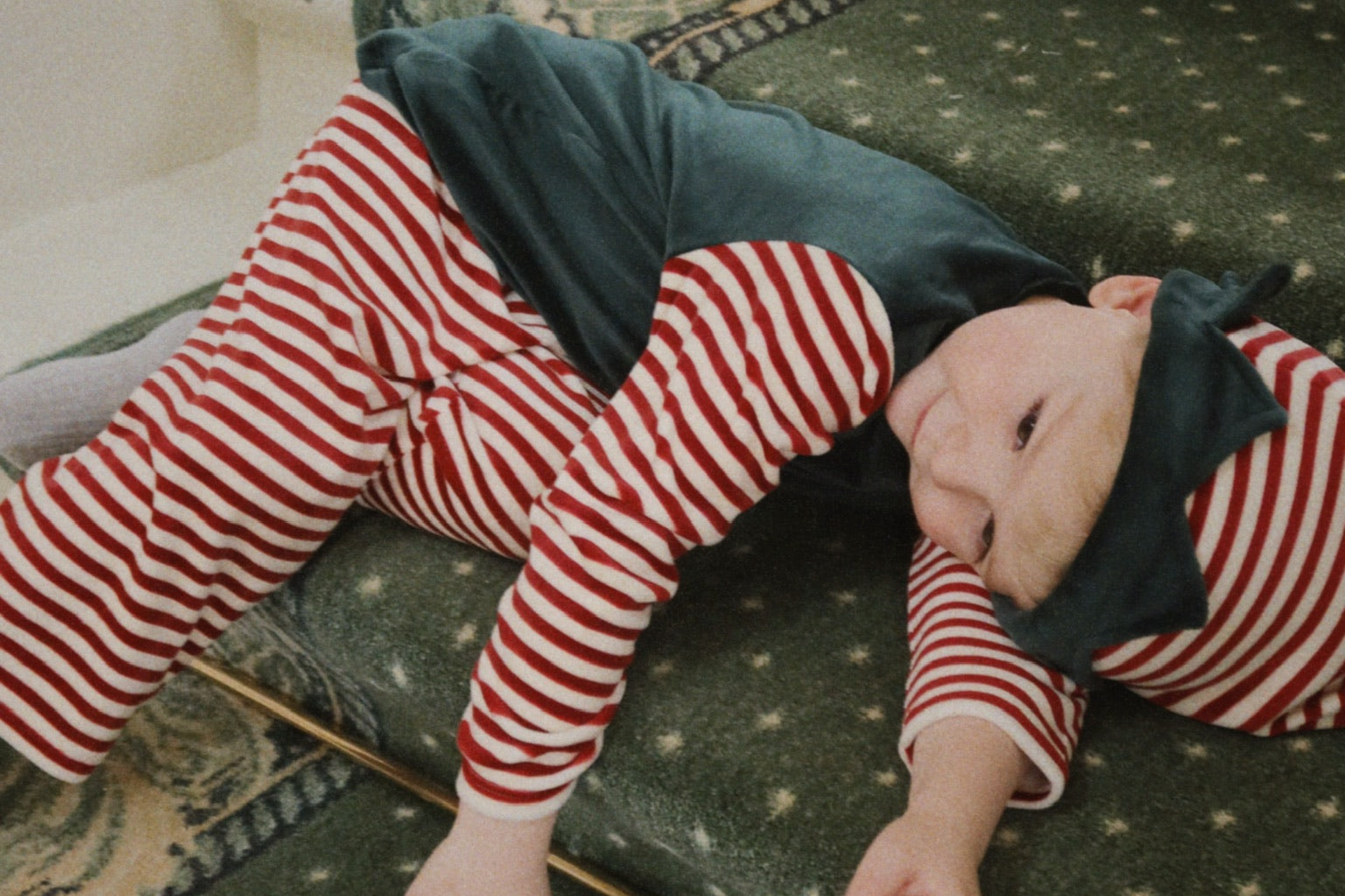 Konges Sløjd A/S Costumes greener pastures/red dahlia stripe