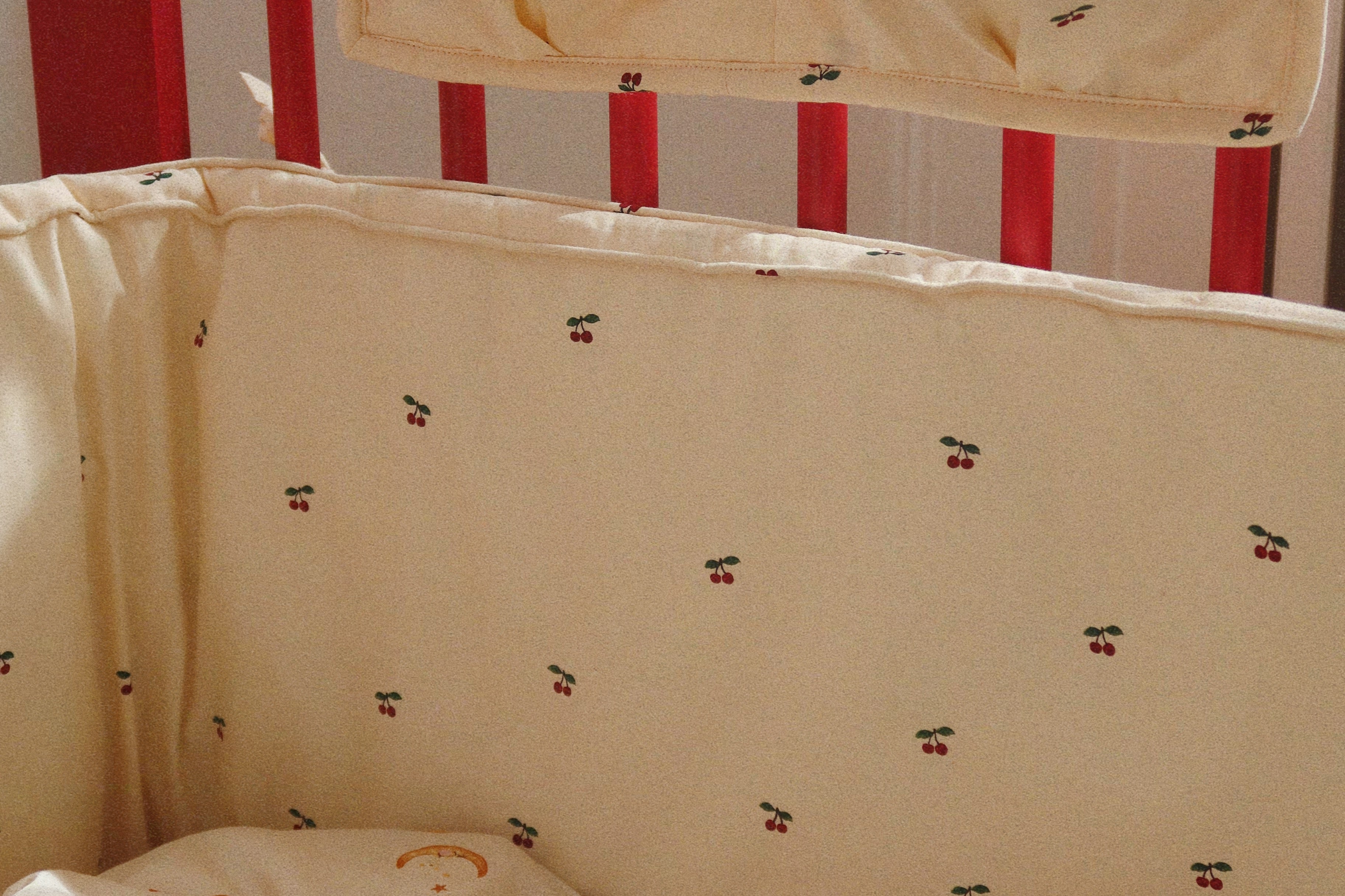 Konges Sløjd A/S Tour de lit cherry