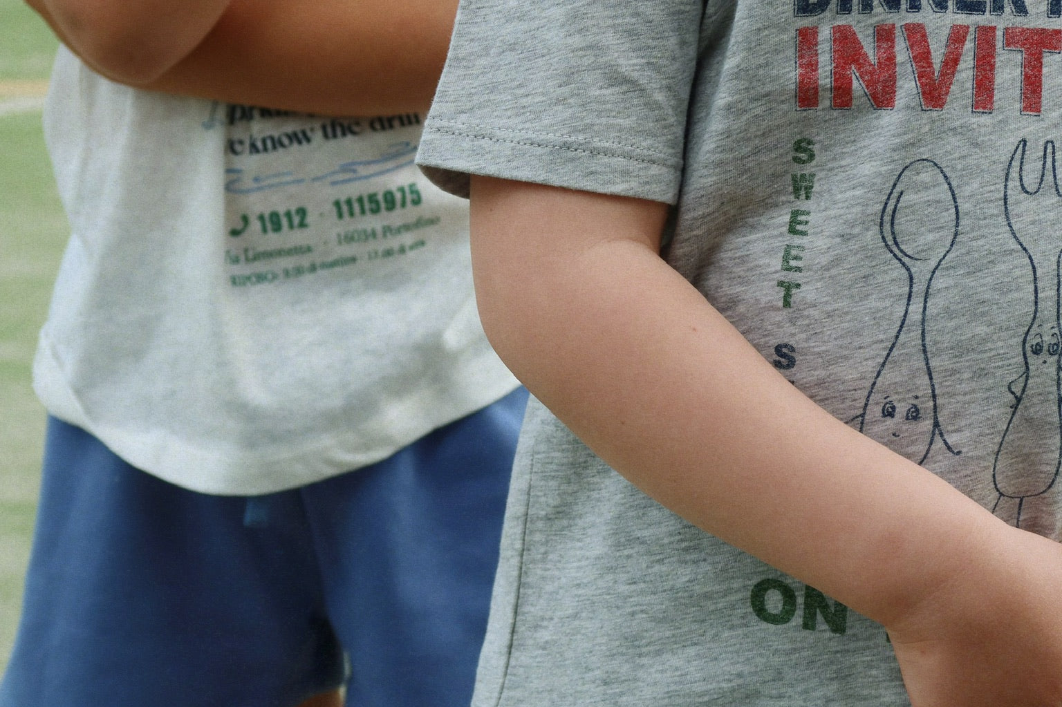 Konges Sløjd A/S JERSEY T-SHIRTS off white/piscina