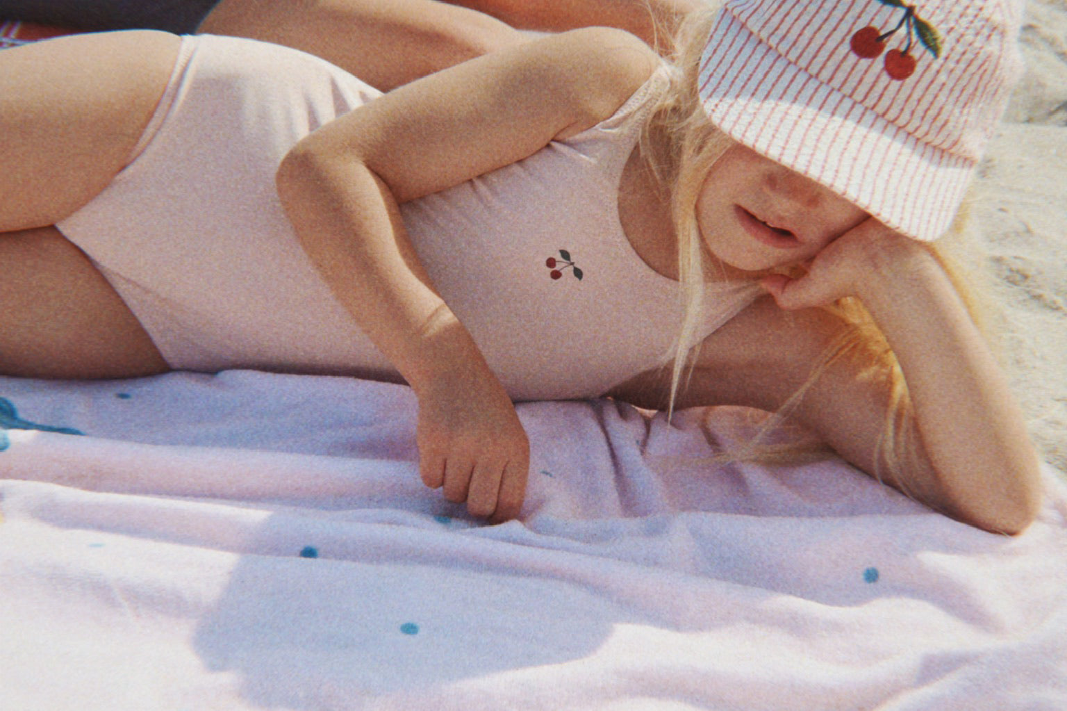 Konges Sløjd A/S HATS amour stripe