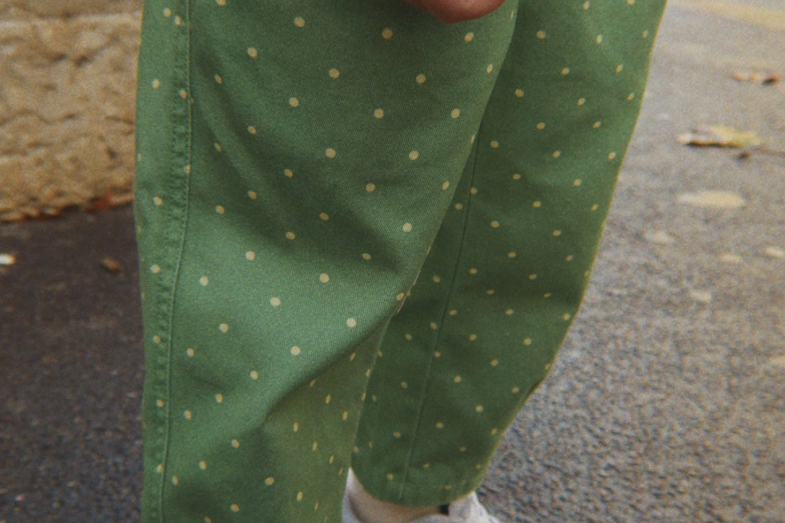 Konges Sløjd A/S WOVEN PANTS dot pistacchi