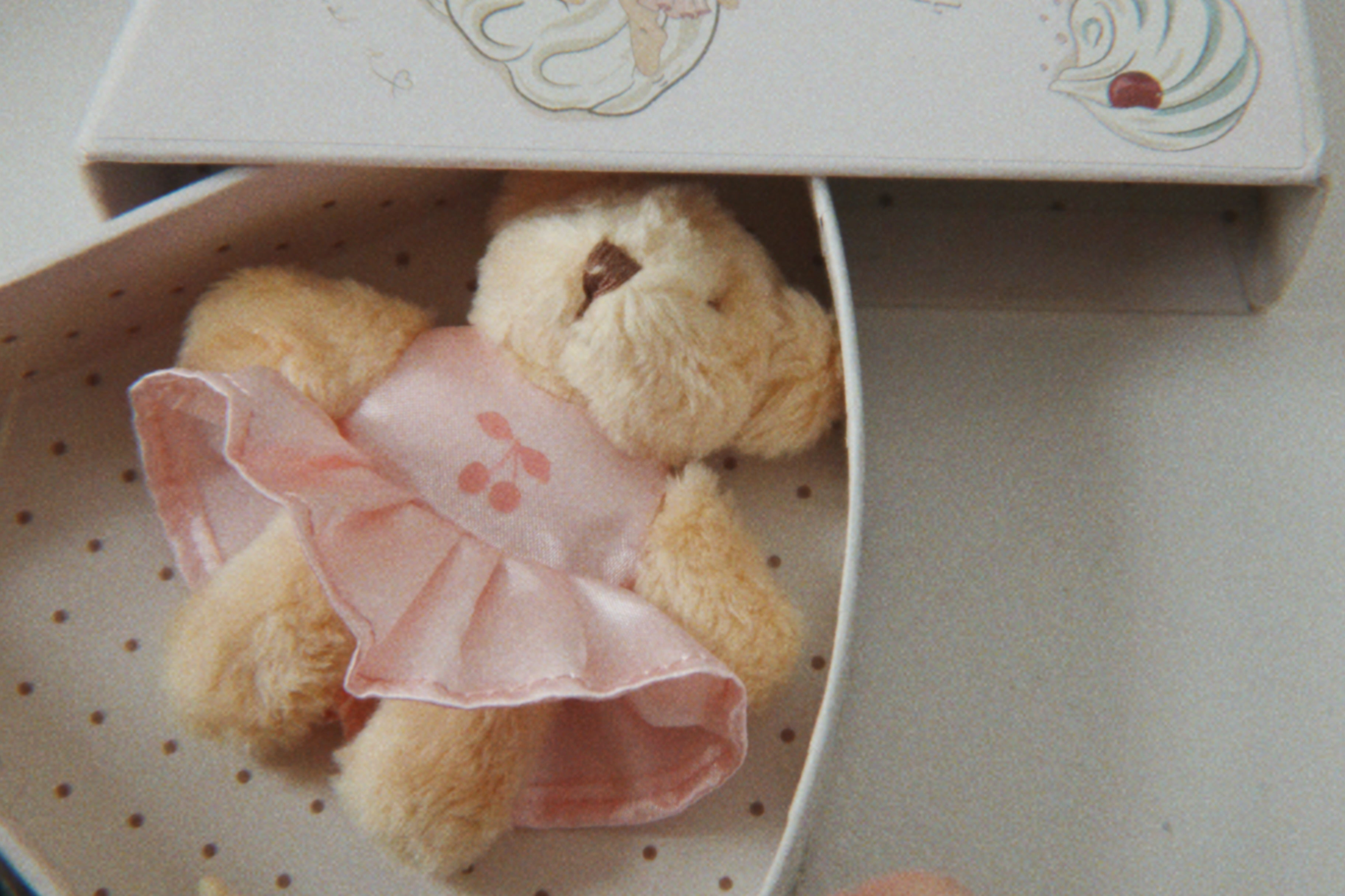 Konges Sløjd A/S TEDDY BEARS cherry