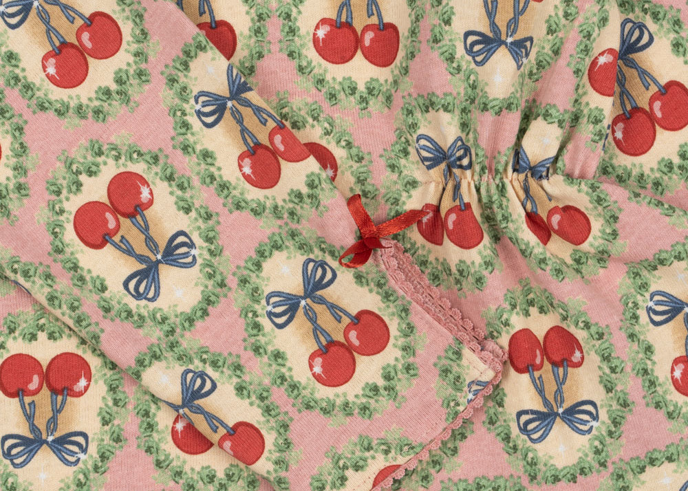 Konges Sløjd A/S Ensemble cherry bow