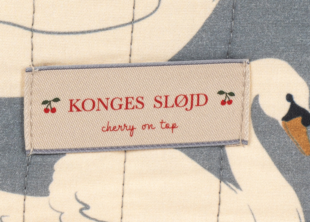 Konges Sløjd A/S DOLL ESSENTIALS swan